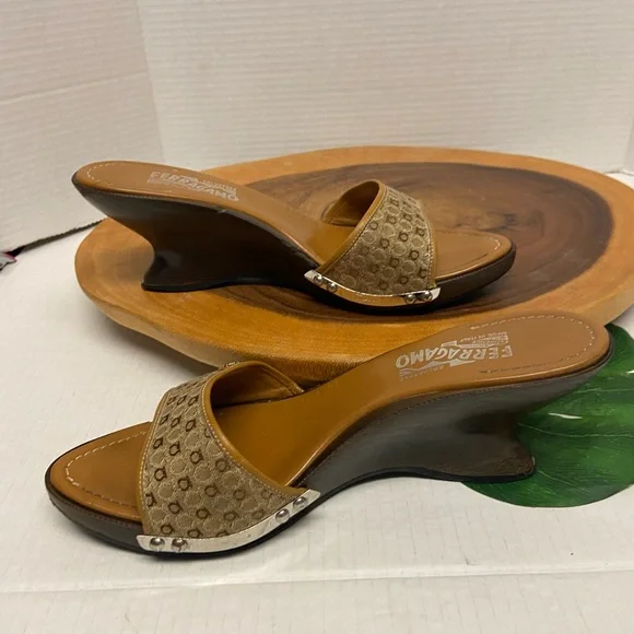 Salvatore Ferragamo Wedges - Picture 3 of 11